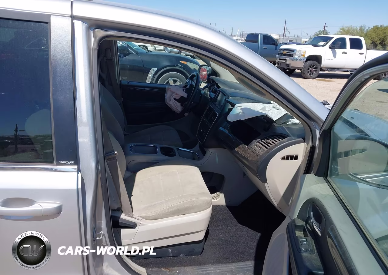 2011 Dodge Grand Caravan Crew VIN:2D4RN5DG6BR790977 - 5