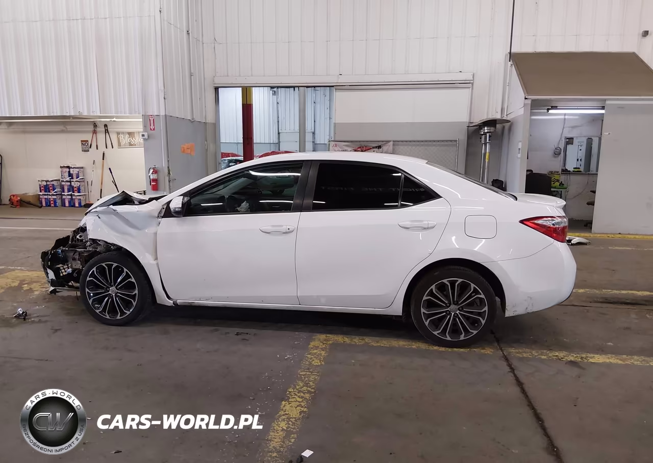 2015 Toyota Corolla S Plus VIN:2T1BURHE1FC240190 - 15