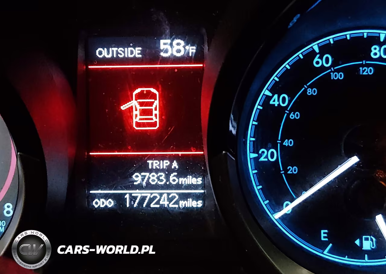 2015 Toyota Corolla S Plus VIN:2T1BURHE1FC240190 - 16