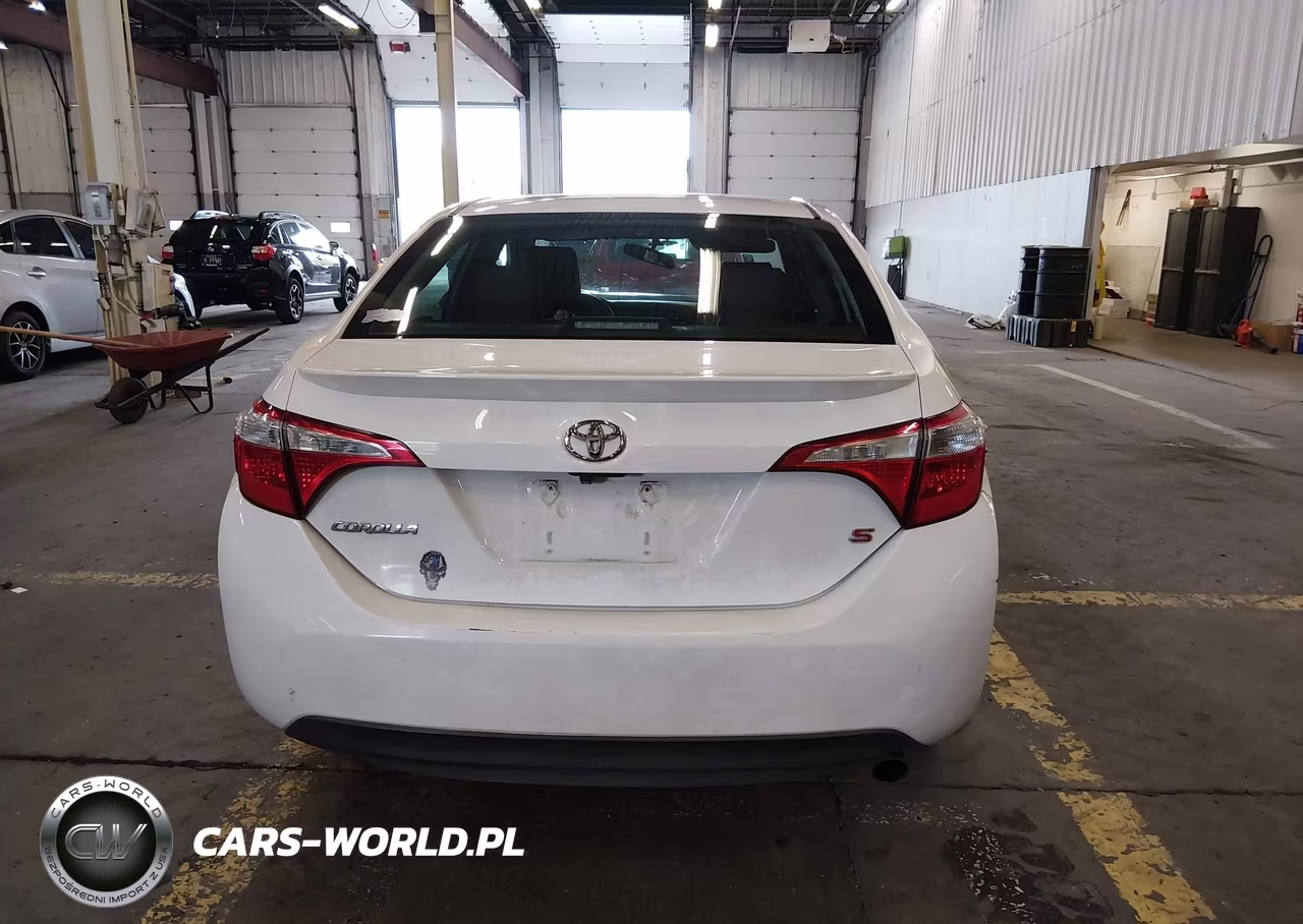 2015 Toyota Corolla S Plus VIN:2T1BURHE1FC240190 - 17