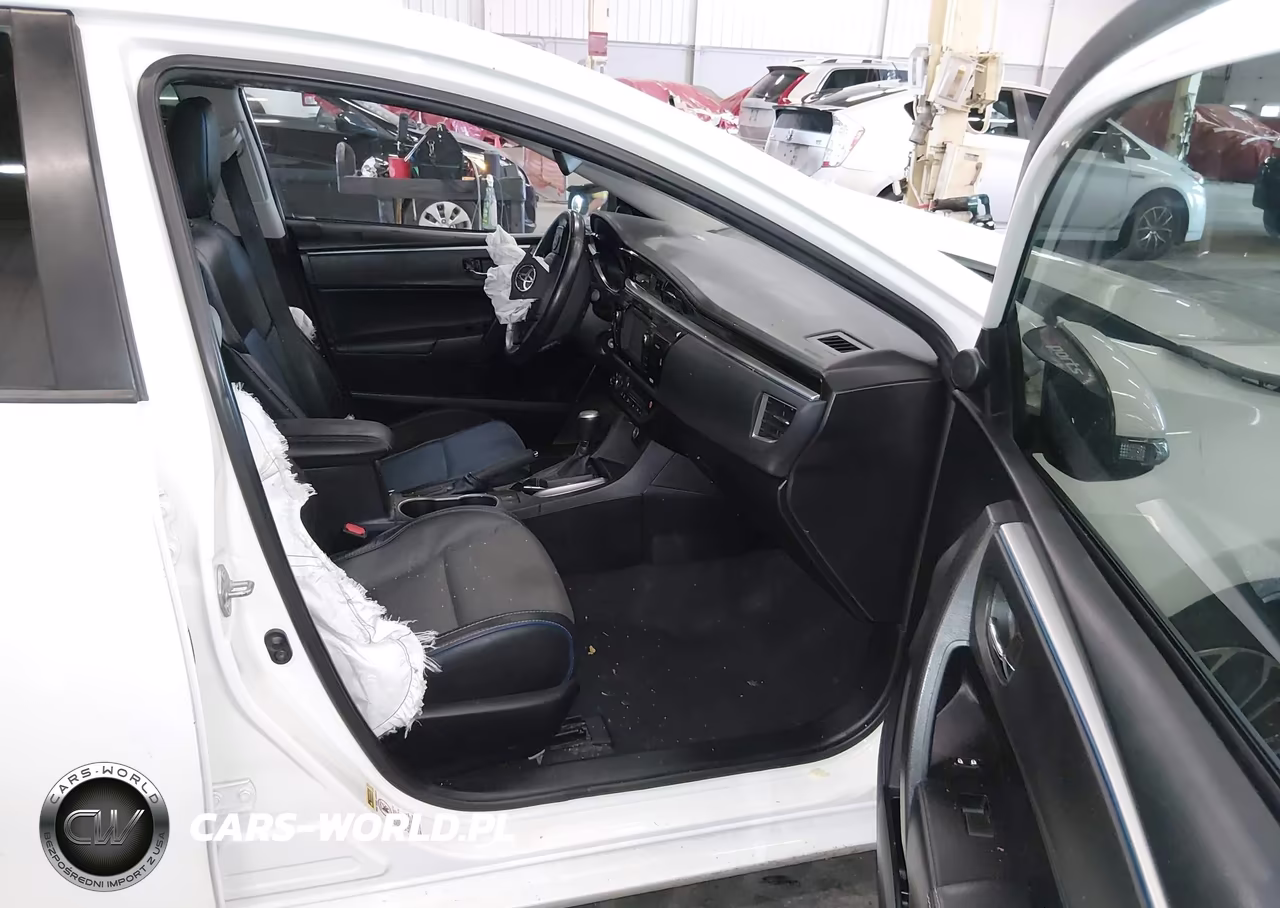 2015 Toyota Corolla S Plus VIN:2T1BURHE1FC240190 - 5