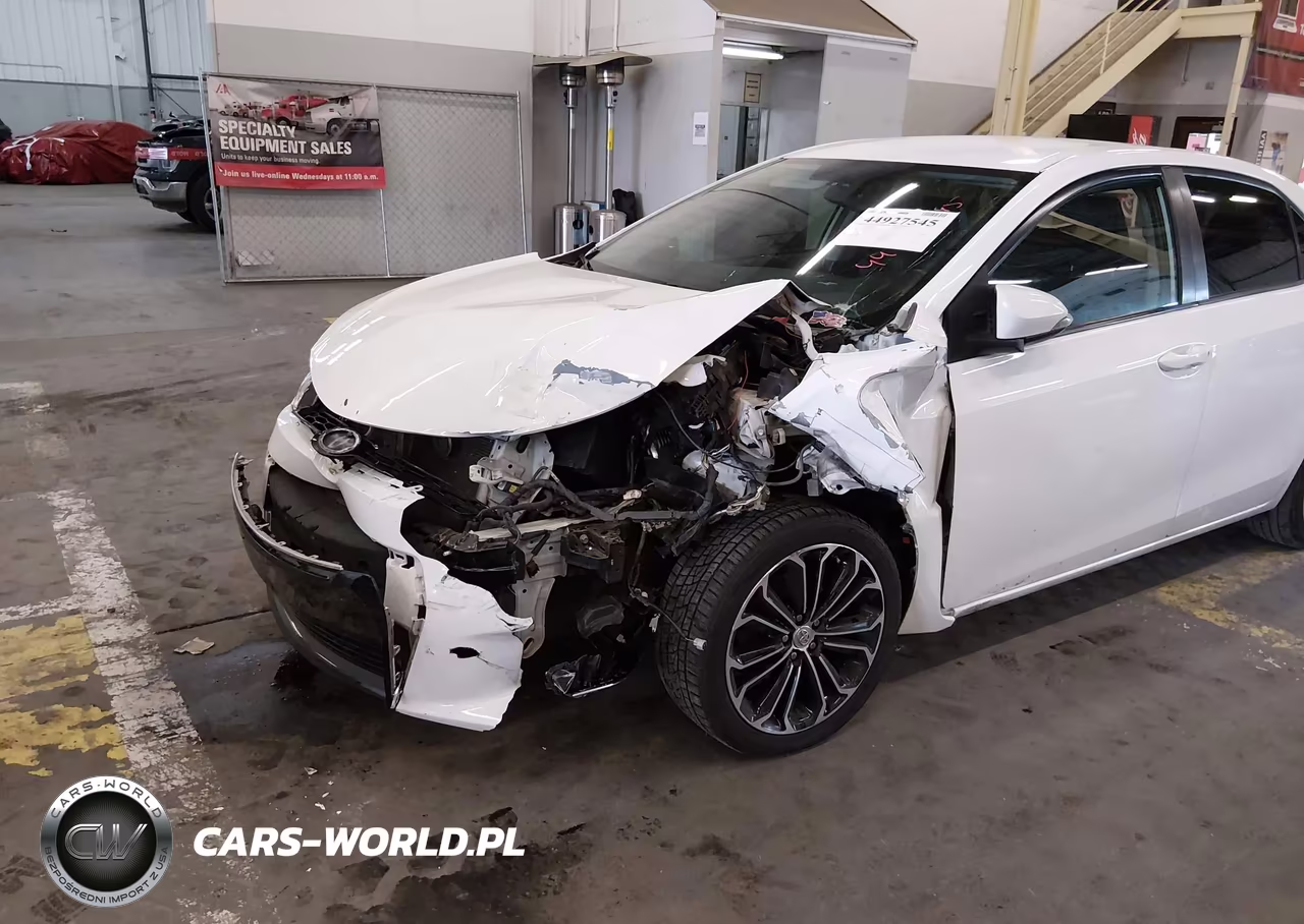 2015 Toyota Corolla S Plus VIN:2T1BURHE1FC240190 - 6