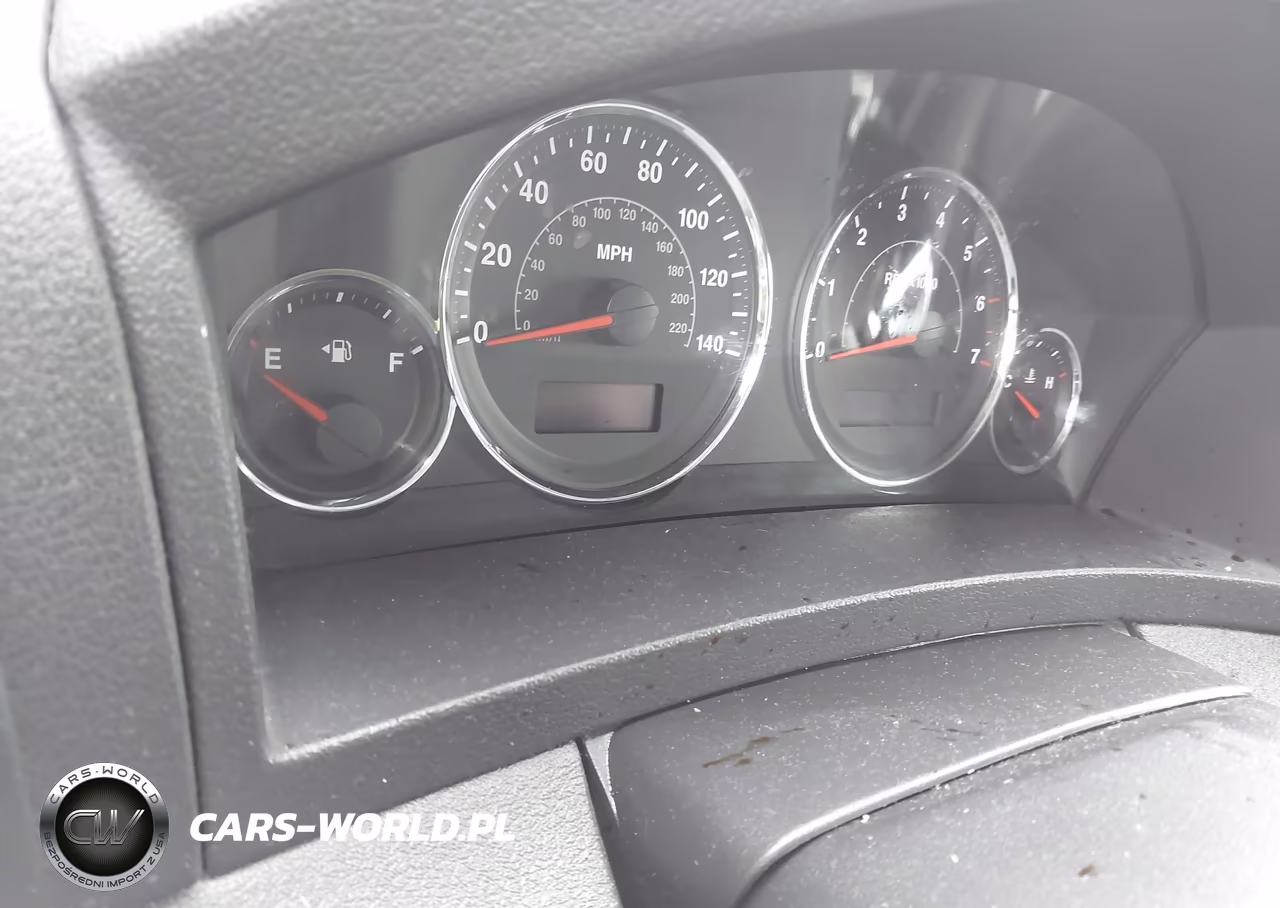 2010 Jeep Grand Cherokee Laredo VIN:1J4PR4GK0AC102735 - 7