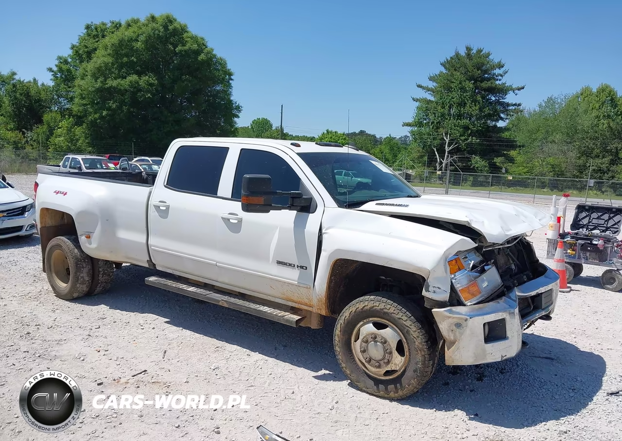 2015 Chevrolet Silverado 3500Hd Lt – zdjęcie 1 z 15
