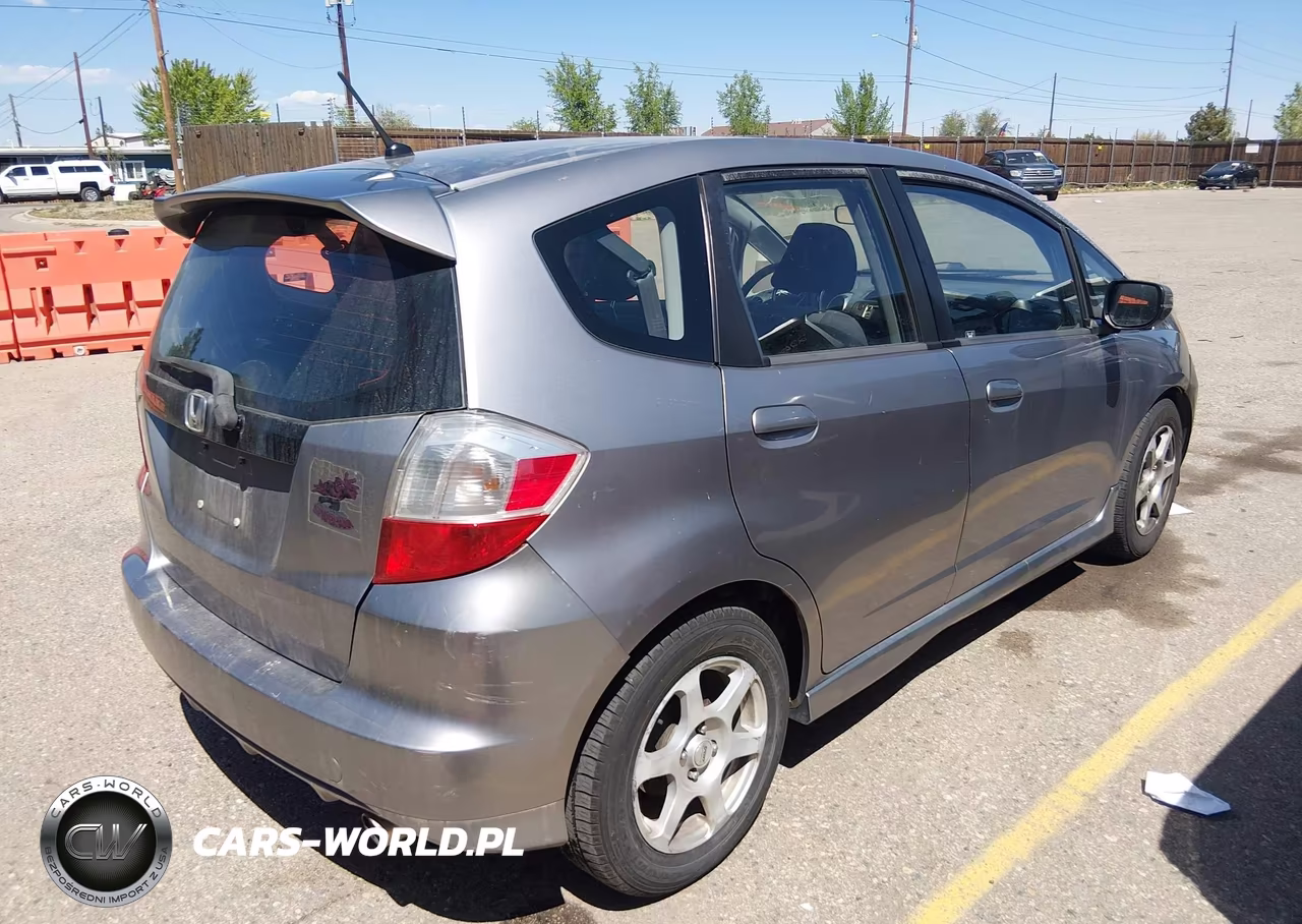 2009 Honda Fit Sport VIN:JHMGE87629S017424 - 4