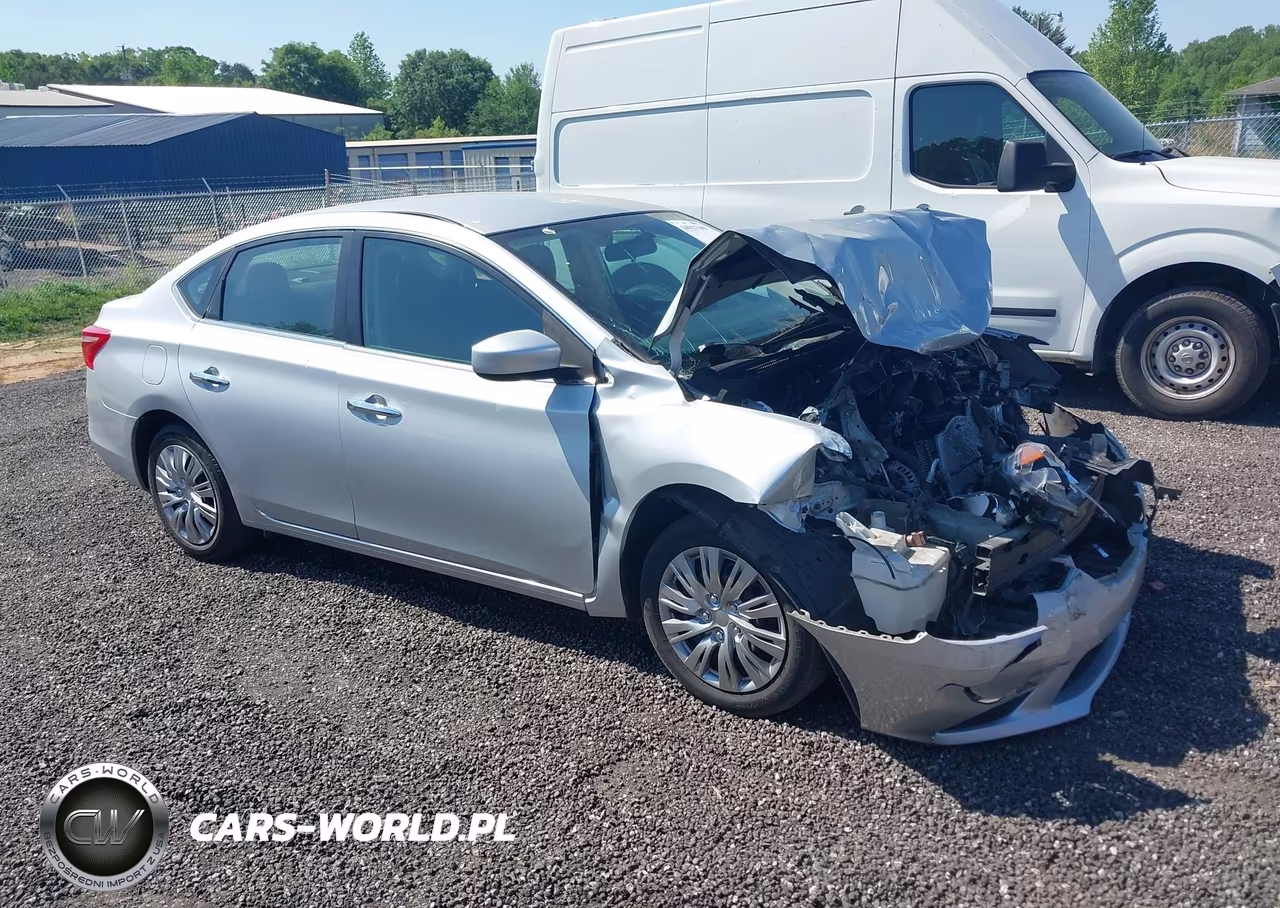 2018 Nissan Sentra S – zdjęcie 1 z 15
