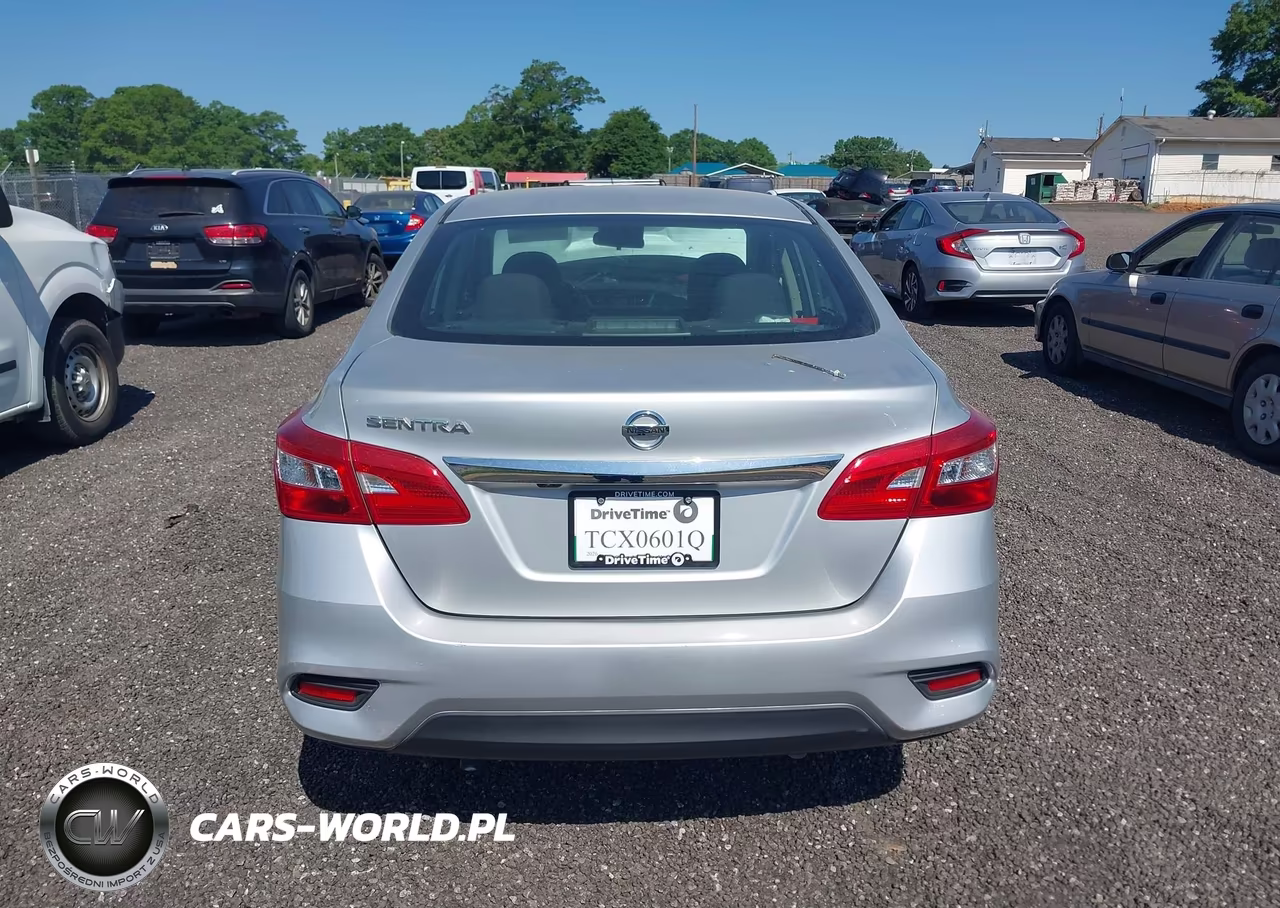 2018 Nissan Sentra S VIN:3N1AB7AP3JY296287 - 15