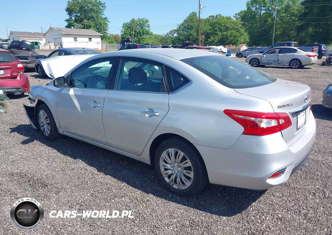 2018 Nissan Sentra S VIN:3N1AB7AP3JY296287 - 3