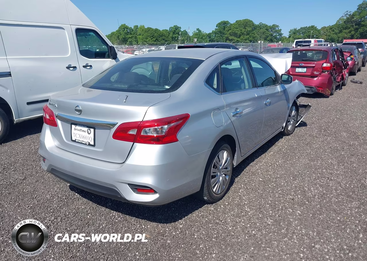 2018 Nissan Sentra S VIN:3N1AB7AP3JY296287 - 4