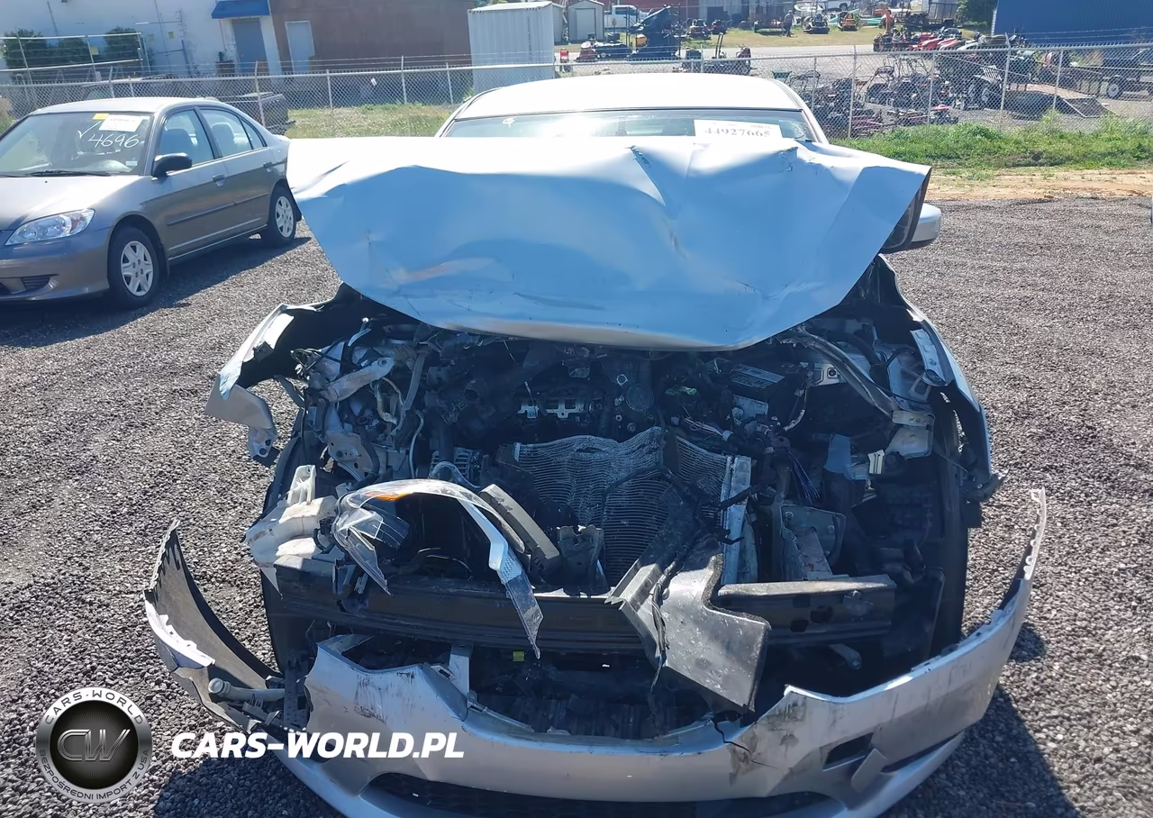 2018 Nissan Sentra S VIN:3N1AB7AP3JY296287 - 6