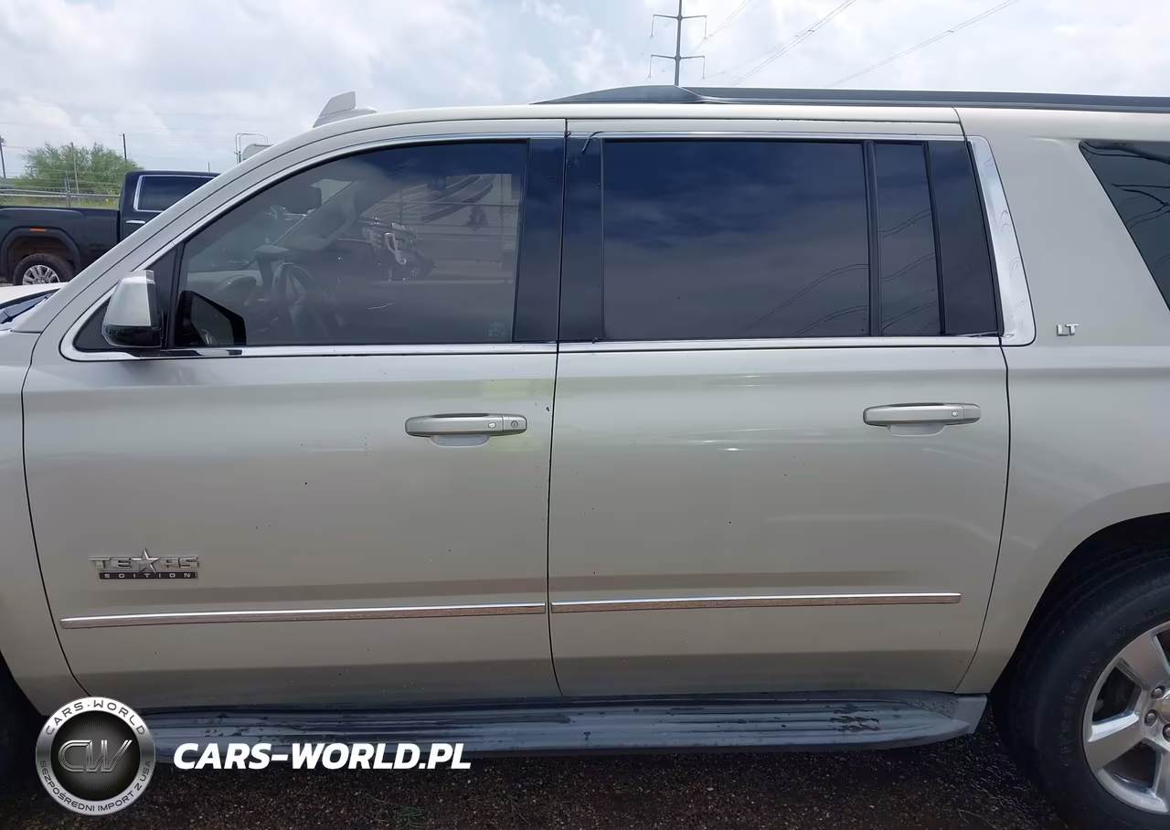 2016 Chevrolet Suburban Lt VIN:1GNSCHKC1GR209007 - 14