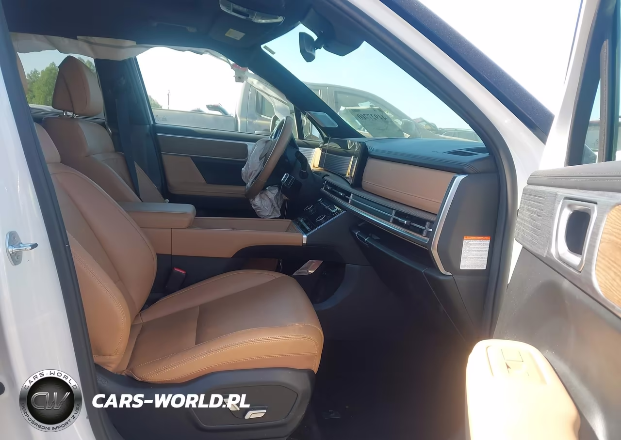 2025 Hyundai Santa Fe Hybrid Limited VIN:5NMP34G10SH037158 - 5