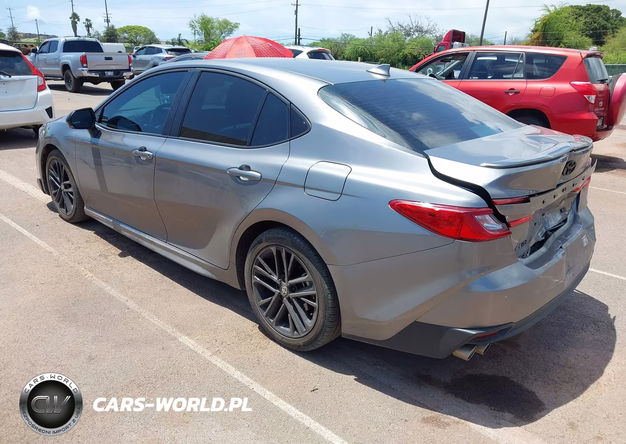 2025 Toyota Camry Se VIN:4T1DAACK4SU585965 - 3