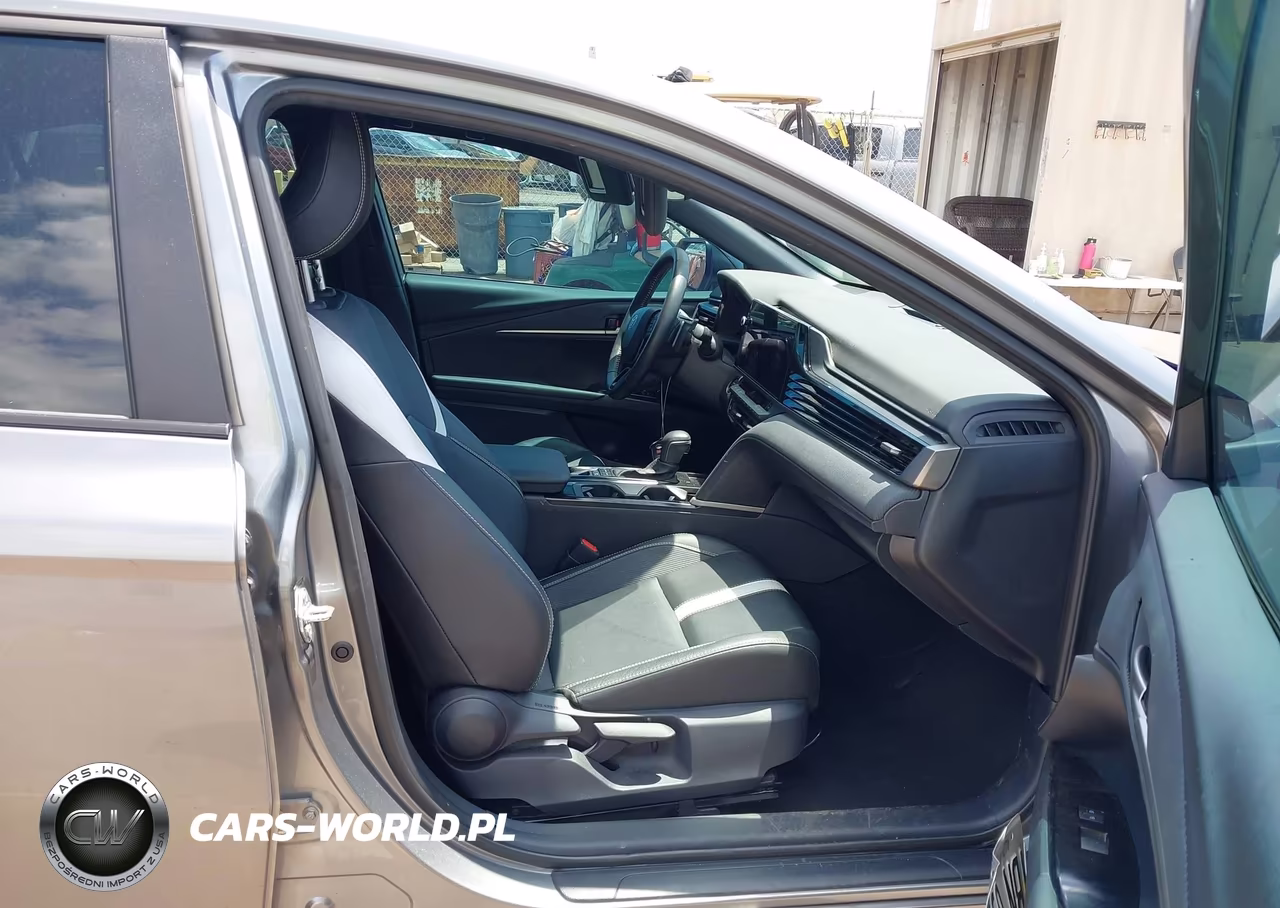 2025 Toyota Camry Se VIN:4T1DAACK4SU585965 - 5