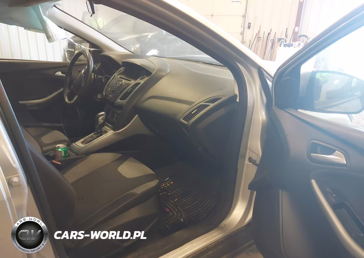 2012 Ford Focus Se VIN:1FAHP3F26CL242650 - 5