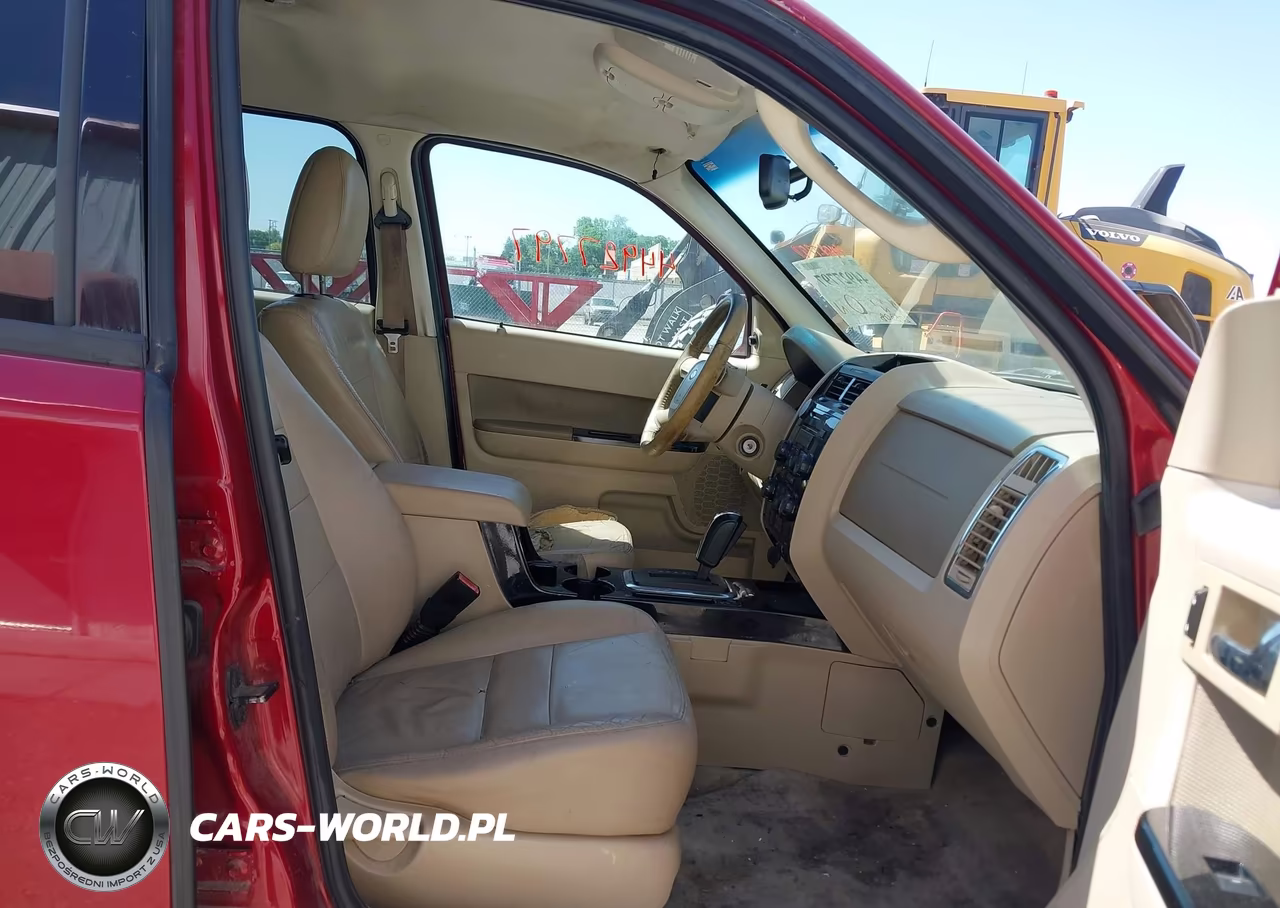 2011 Ford Escape Limited VIN:1FMCU0E76BKB23828 - 5