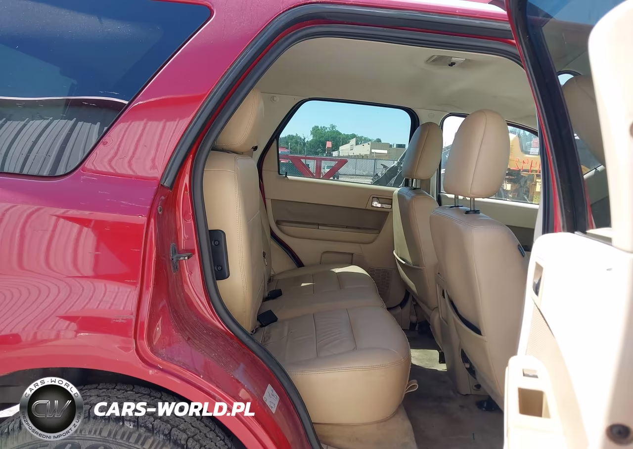 2011 Ford Escape Limited VIN:1FMCU0E76BKB23828 - 8