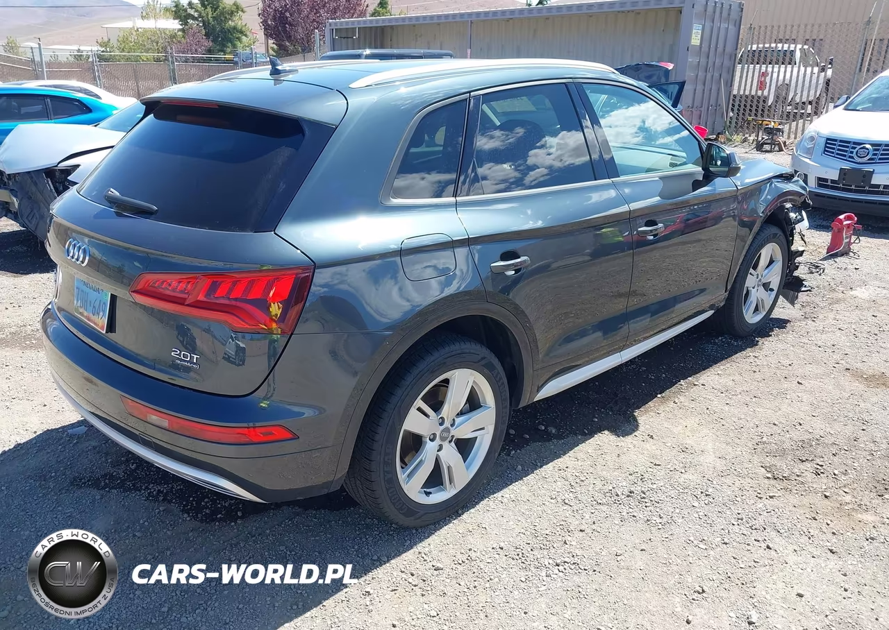 2018 Audi Q5 2.0T Premium-2.0T Tech Premium VIN:WA1ANAFY2J2011963 - 4