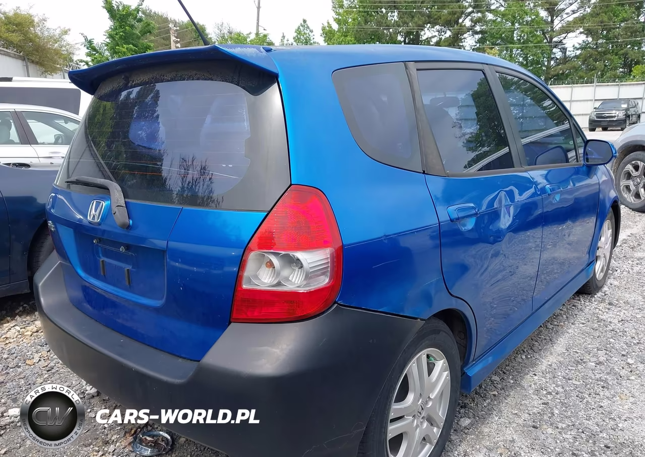 2007 Honda Fit Sport VIN:JHMGD386X7S047708 - 4