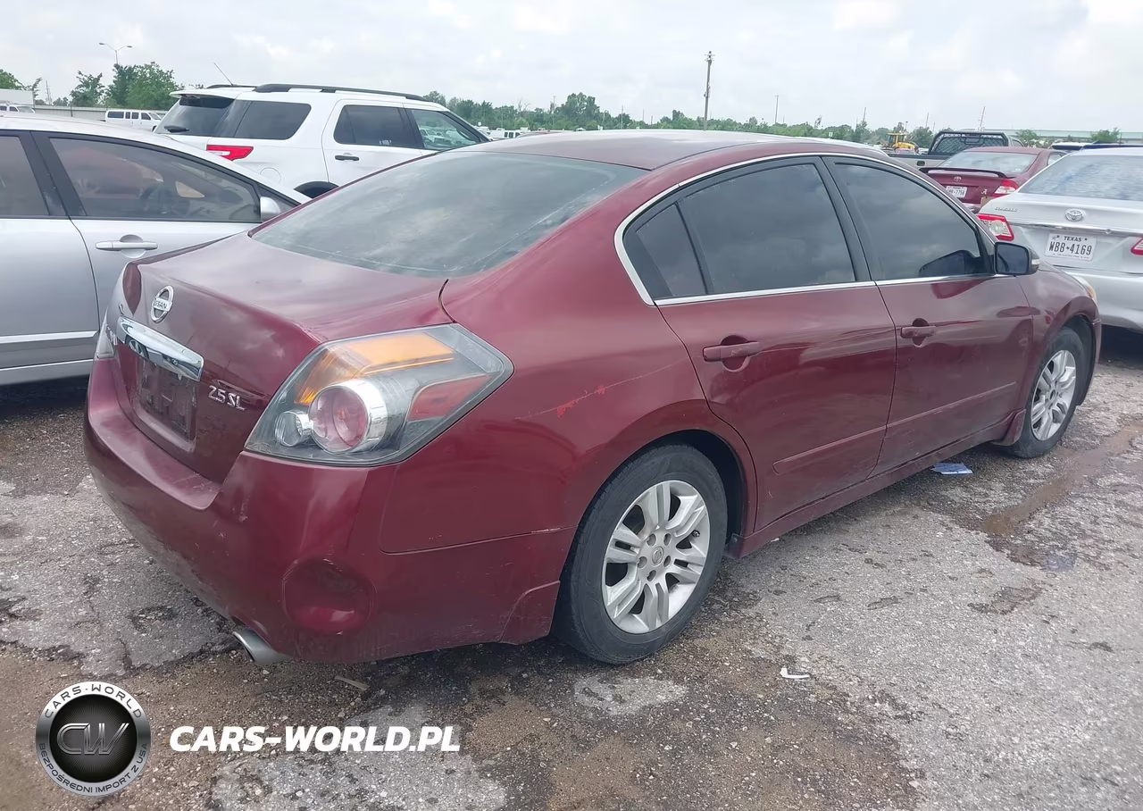 2011 Nissan Altima 2.5 S VIN:1N4AL2AP2BN421779 - 4