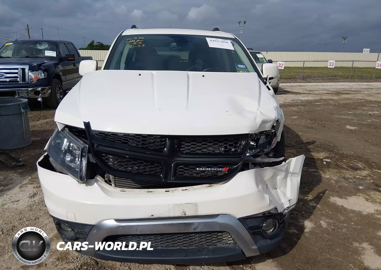 2020 Dodge Journey Crossroad VIN:3C4PDCGB9LT206355 - 12
