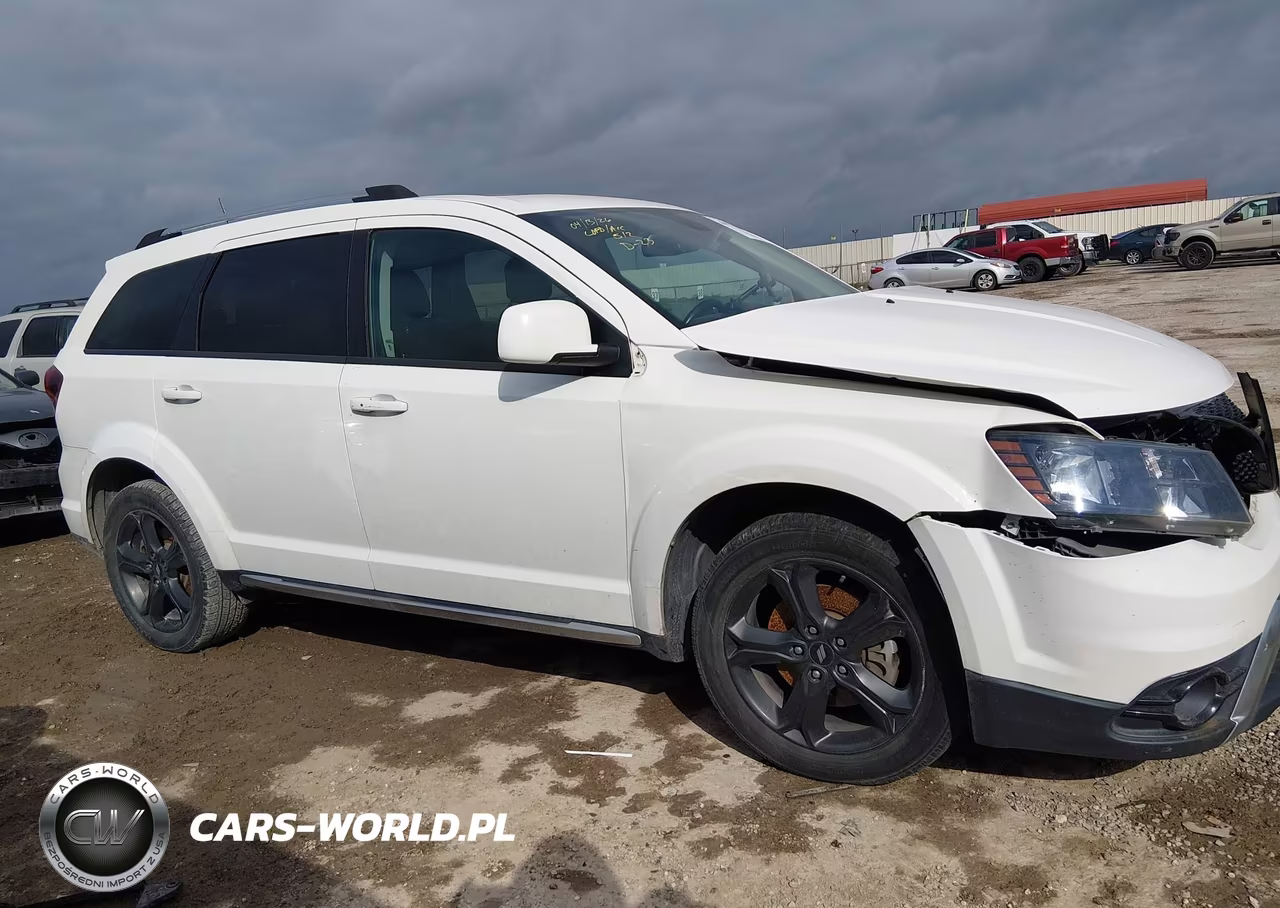 2020 Dodge Journey Crossroad VIN:3C4PDCGB9LT206355 - 13