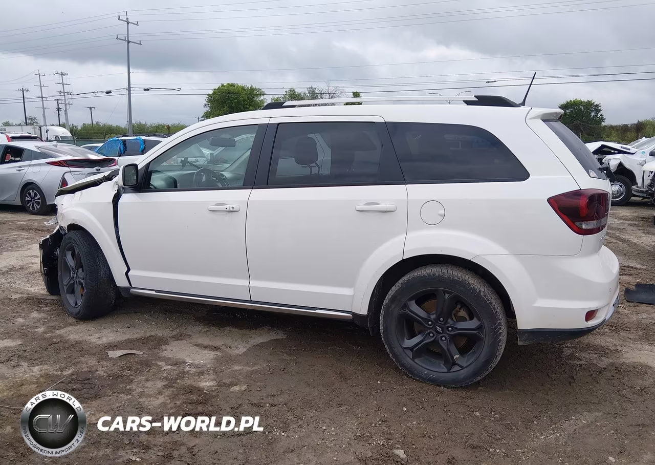 2020 Dodge Journey Crossroad VIN:3C4PDCGB9LT206355 - 14