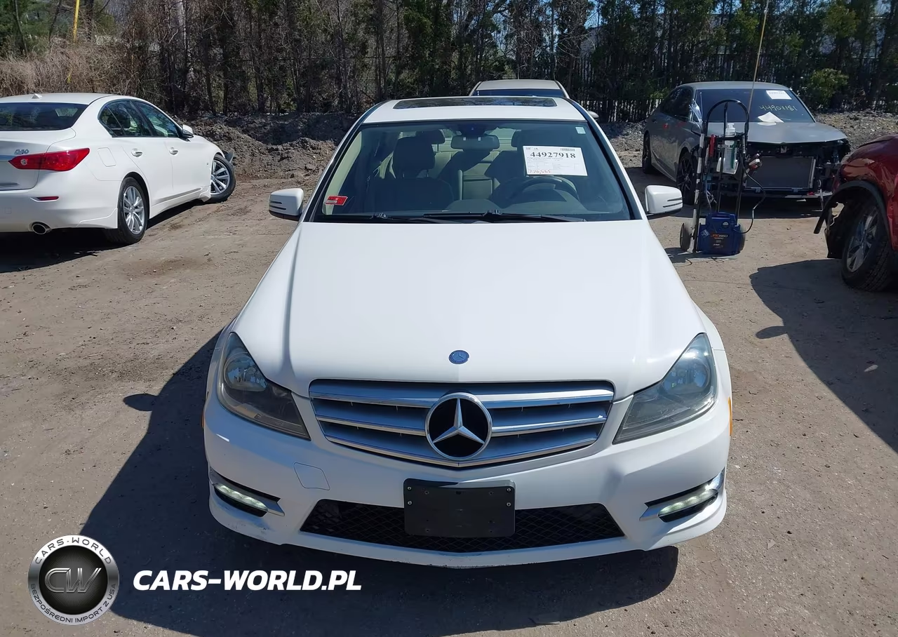 2013 Mercedes-Benz C 300 Sport 4Matic VIN:WDDGF8AB0DG085033 - 12