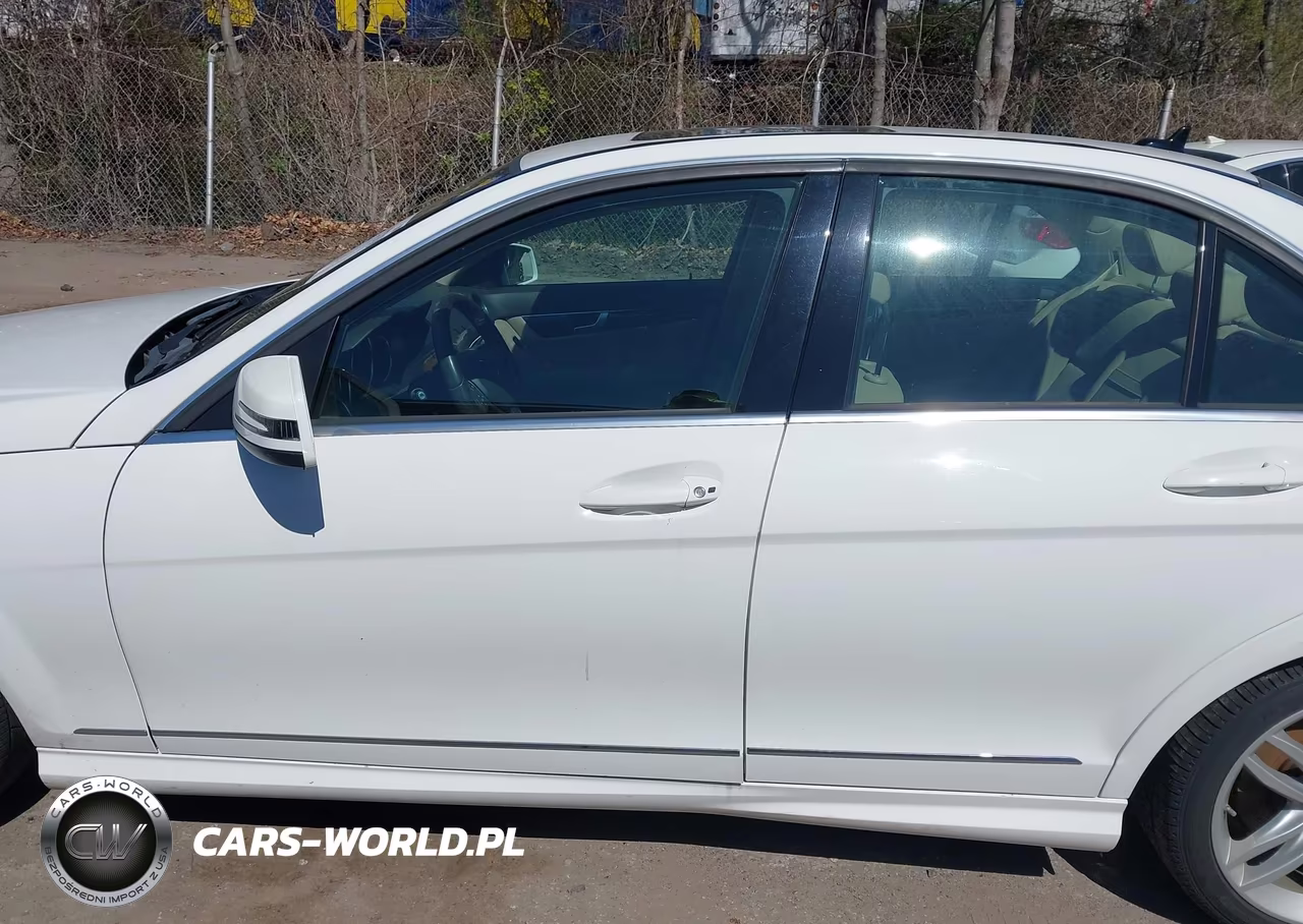 2013 Mercedes-Benz C 300 Sport 4Matic VIN:WDDGF8AB0DG085033 - 14