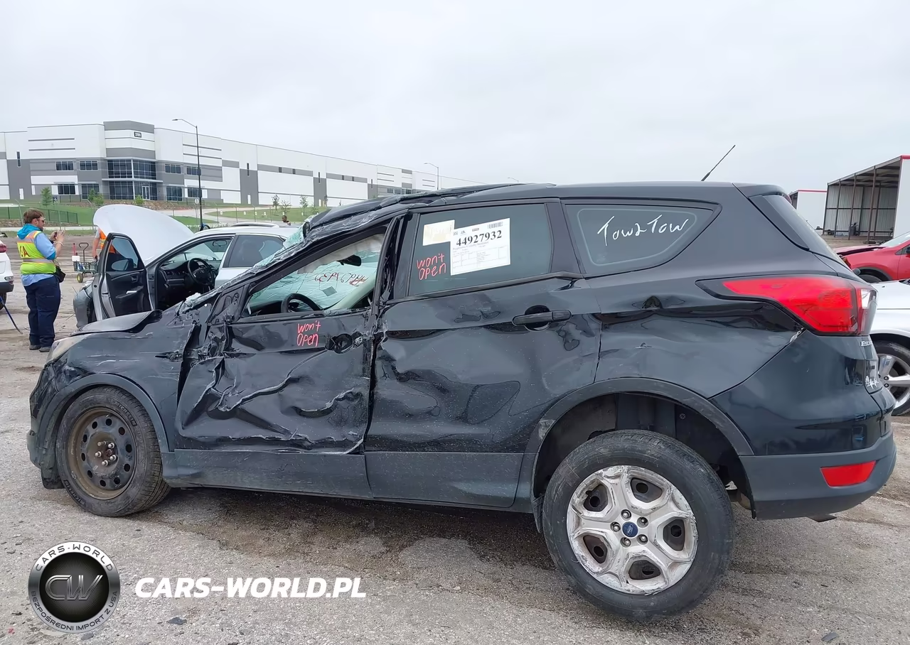 2019 Ford Escape S VIN:1FMCU0F72KUB46638 - 15