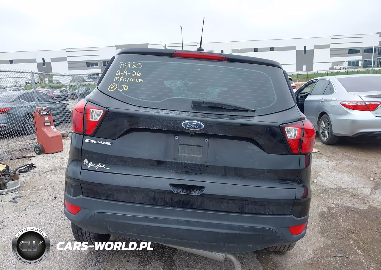 2019 Ford Escape S VIN:1FMCU0F72KUB46638 - 17