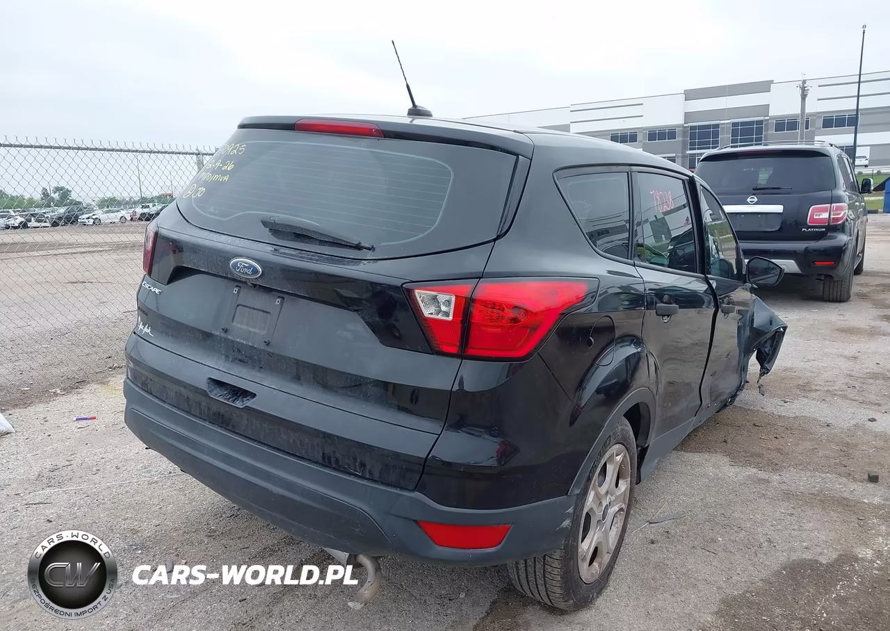 2019 Ford Escape S VIN:1FMCU0F72KUB46638 - 4