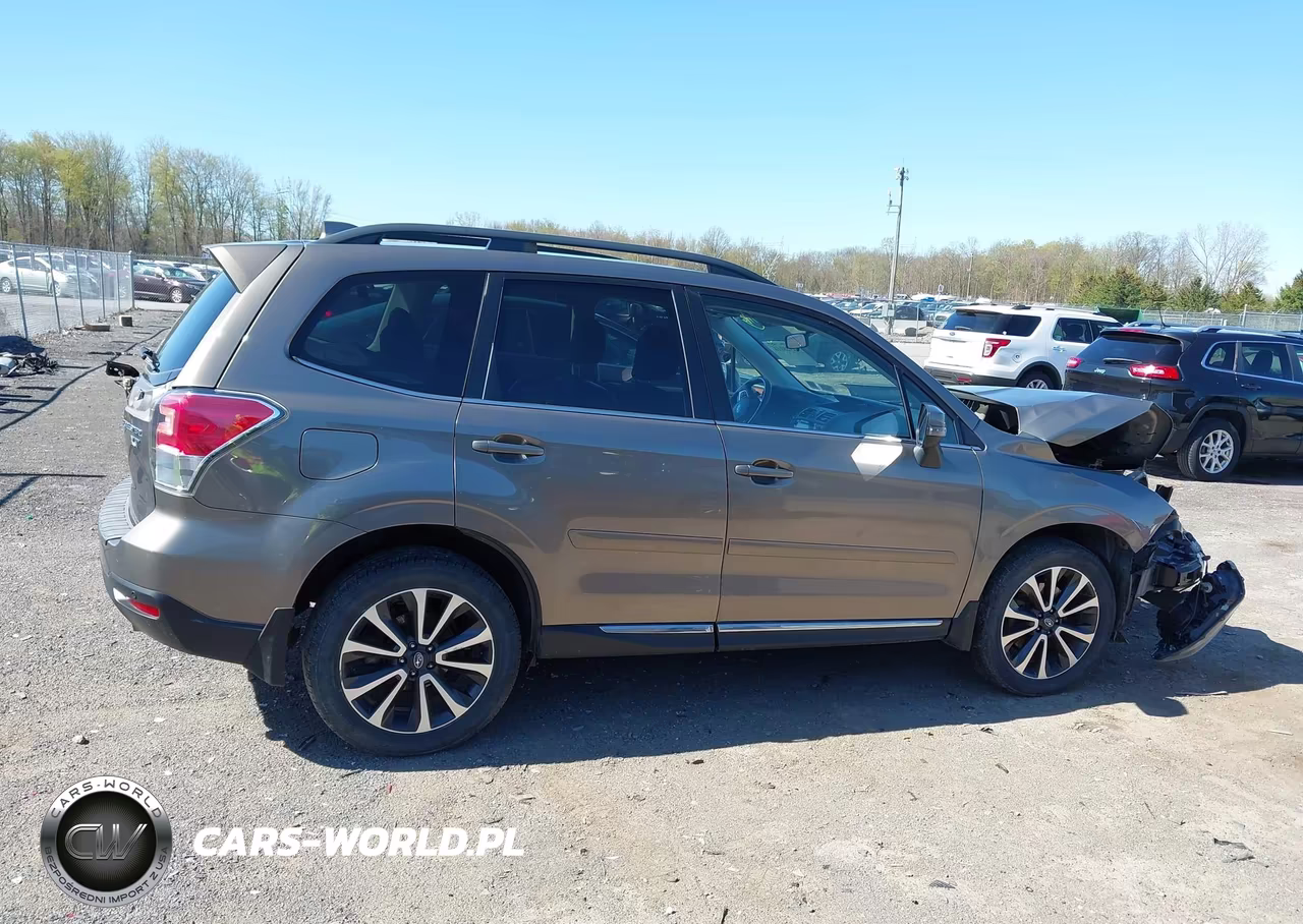 2018 Subaru Forester 2.0Xt Touring VIN:JF2SJGWCXJH588543 - 12