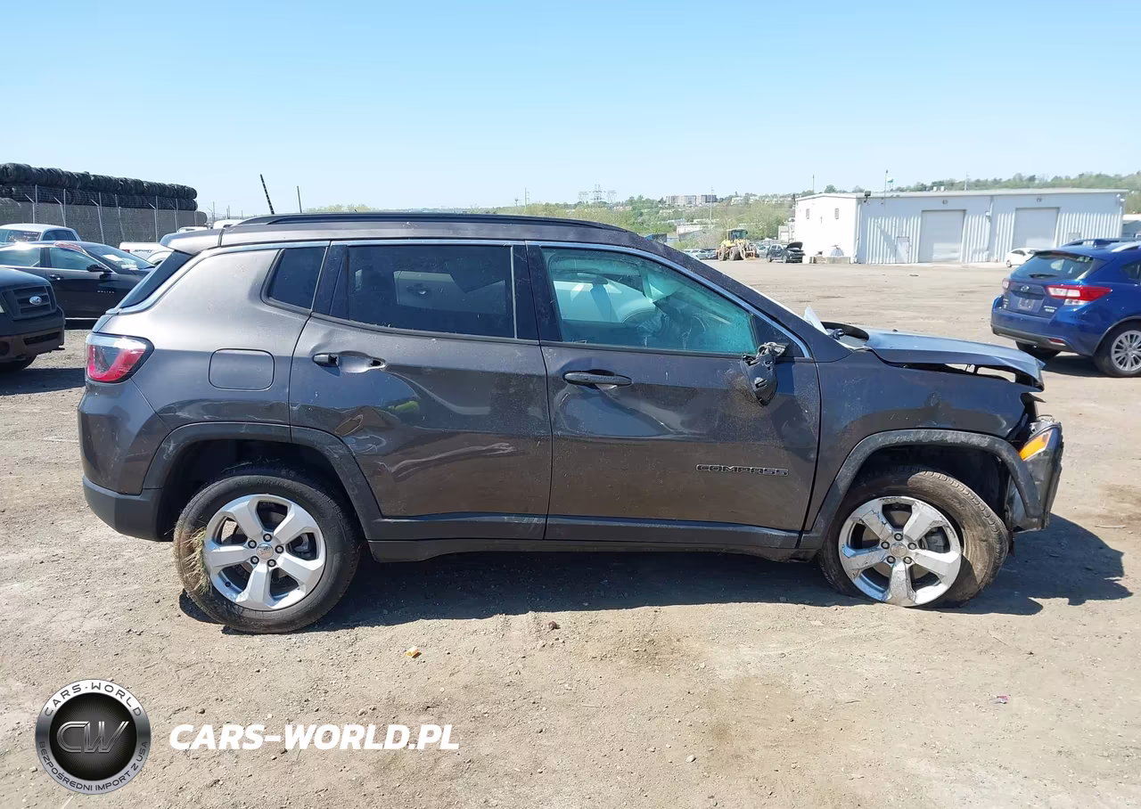 2020 Jeep Compass Latitude 4X4 VIN:3C4NJDBB7LT216590 - 12