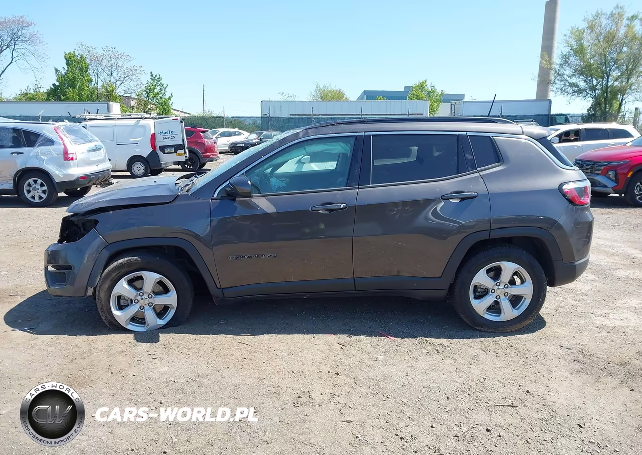 2020 Jeep Compass Latitude 4X4 VIN:3C4NJDBB7LT216590 - 13