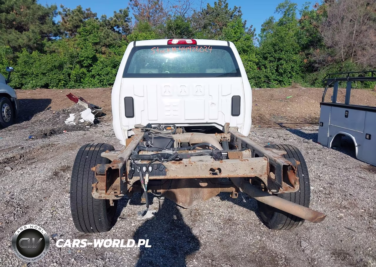 2018 Chevrolet Silverado 3500Hd Chassis Wt VIN:1GB4KYCG8JF107996 - 18