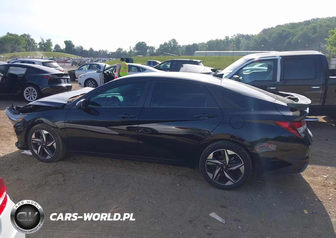 2023 Hyundai Elantra Sel VIN:5NPLS4AG9PH109743 - 14
