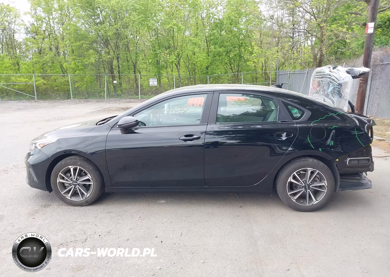 2023 Kia Forte Lxs VIN:3KPF24AD2PE662029 - 15