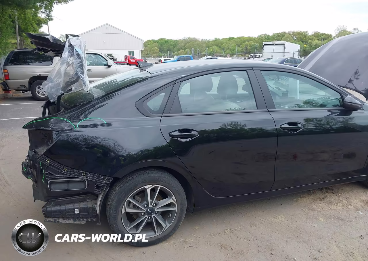 2023 Kia Forte Lxs VIN:3KPF24AD2PE662029 - 19