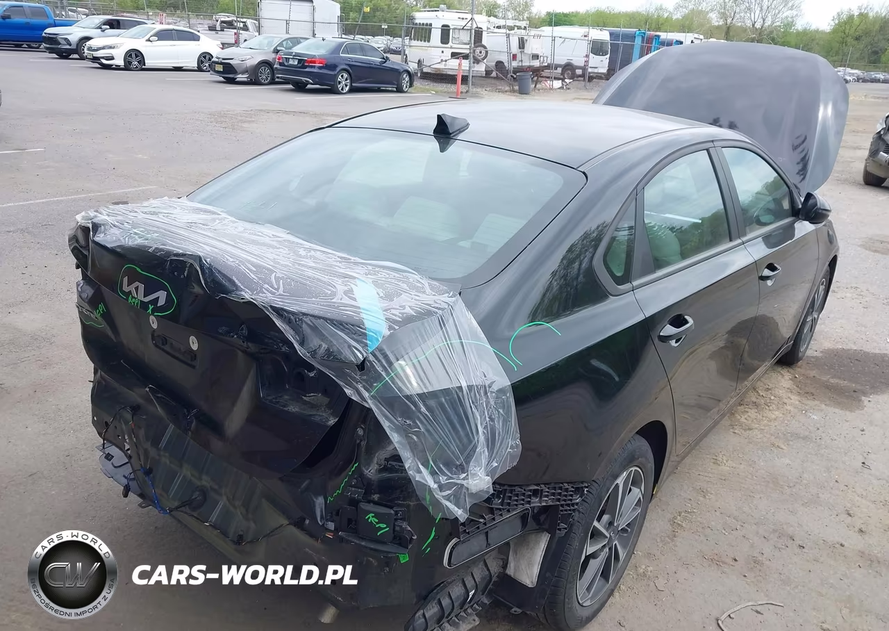 2023 Kia Forte Lxs VIN:3KPF24AD2PE662029 - 22