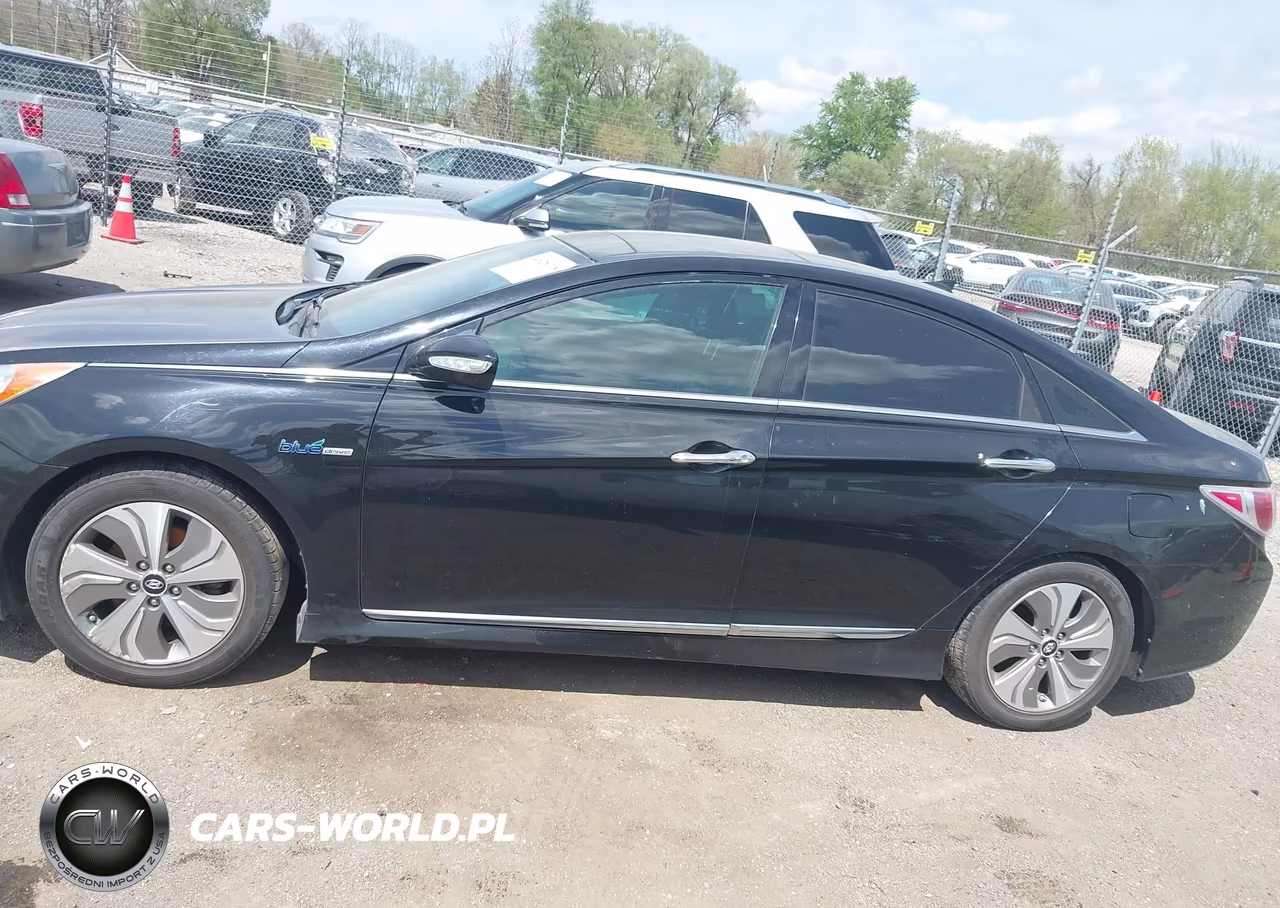 2014 Hyundai Sonata Hybrid Limited VIN:KMHEC4A44EA107703 - 14
