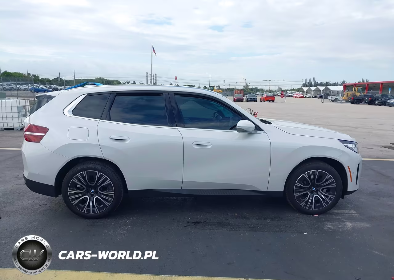 2026 BMW X3 30 xDrive VIN:5UX53GP02T9199689 - 13