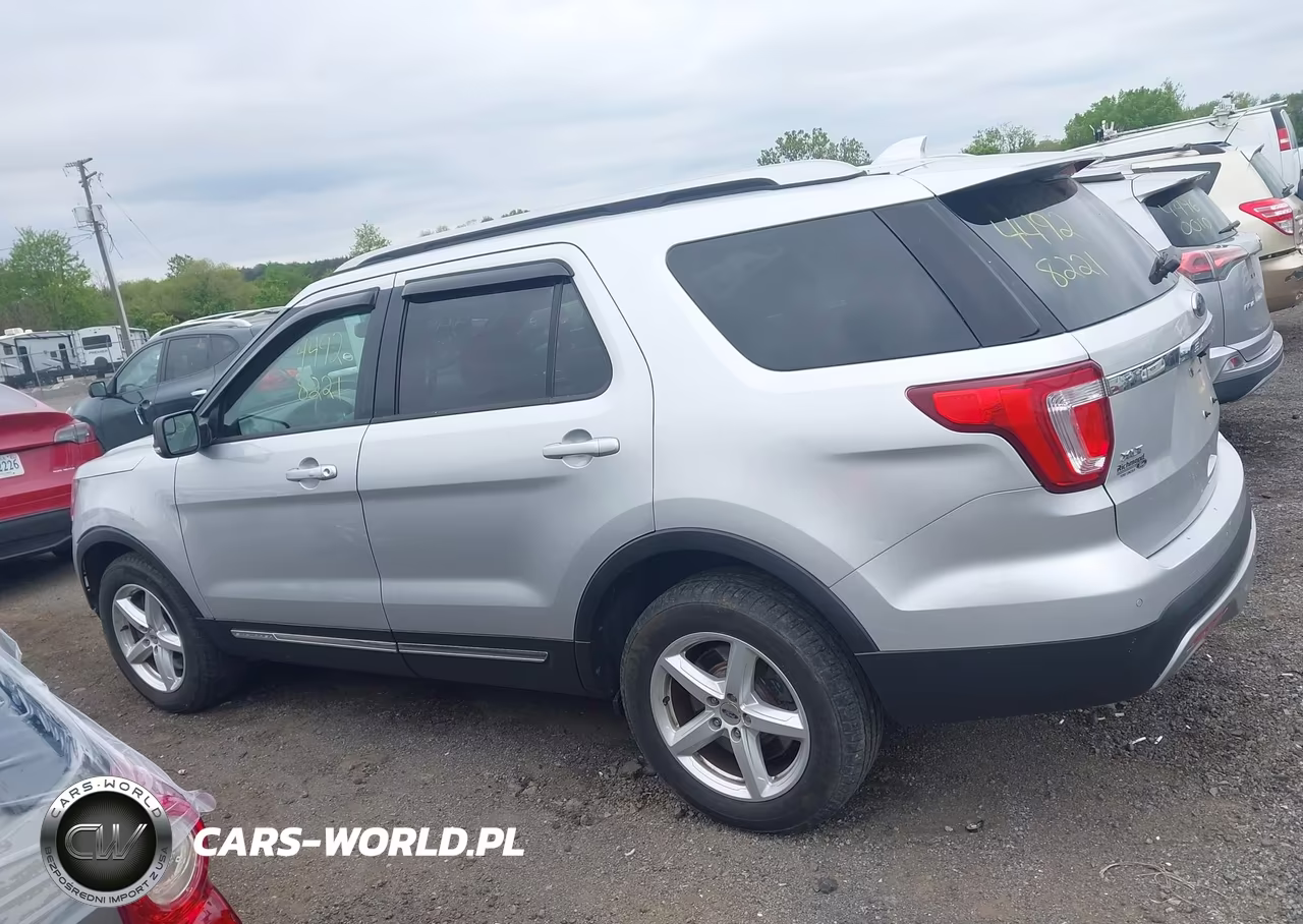 2016 Ford Explorer Xlt VIN:1FM5K8D82GGA13165 - 14