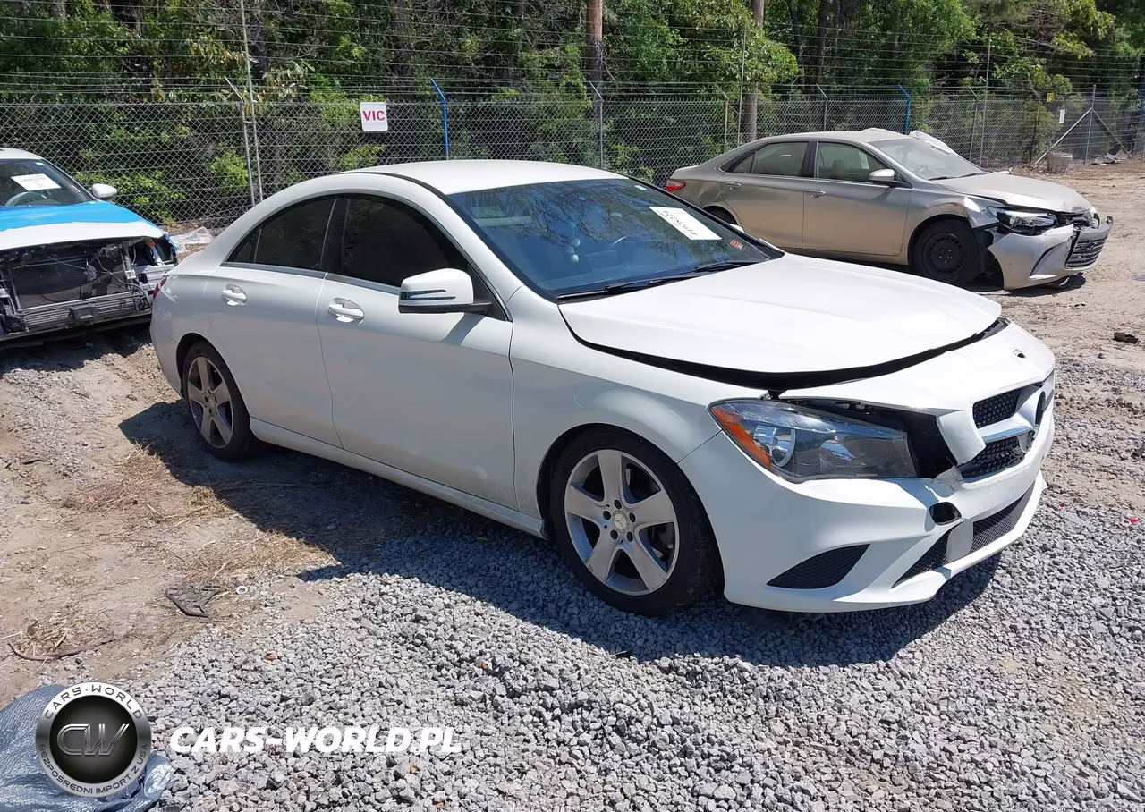 2015 Mercedes-Benz Cla 250 4Matic – zdjęcie 1 z 16