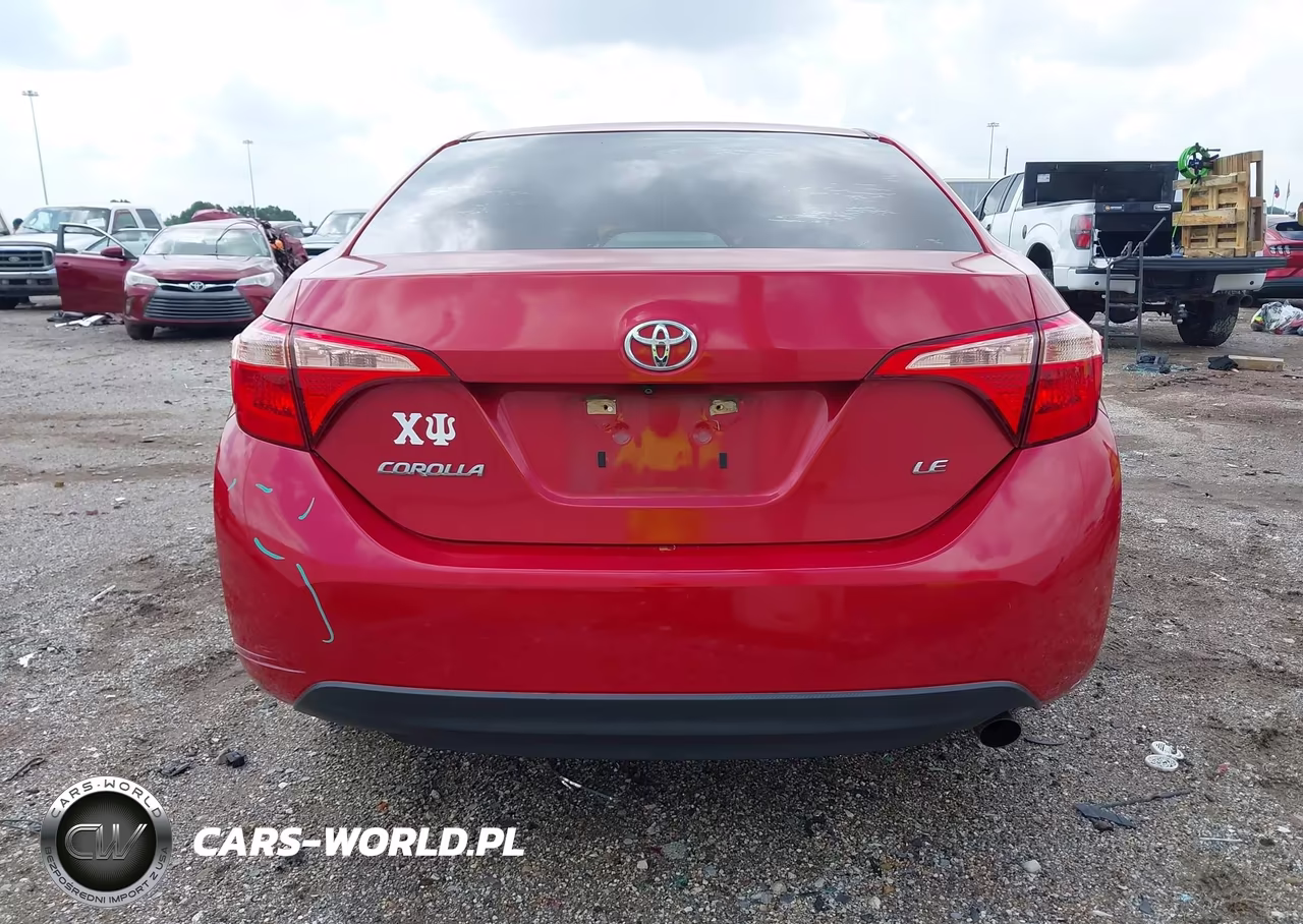2018 Toyota Corolla Le VIN:5YFBURHEXJP771137 - 17