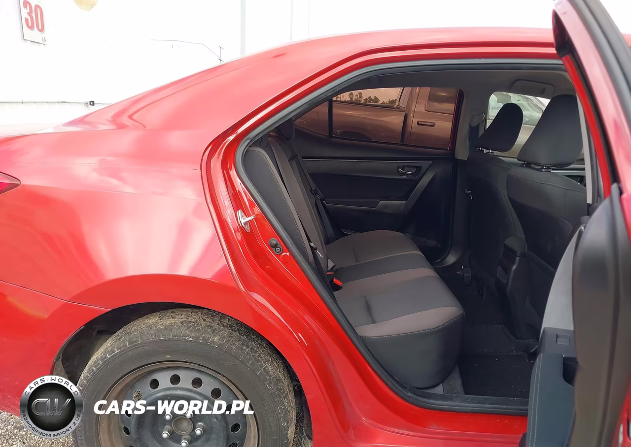 2018 Toyota Corolla Le VIN:5YFBURHEXJP771137 - 8