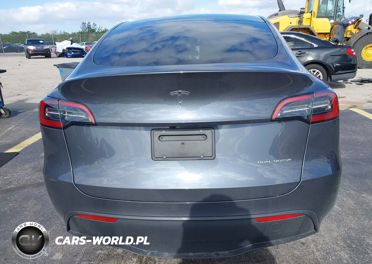 2023 Tesla Model Y VIN:7SAYGDEE7PA110646 - 16