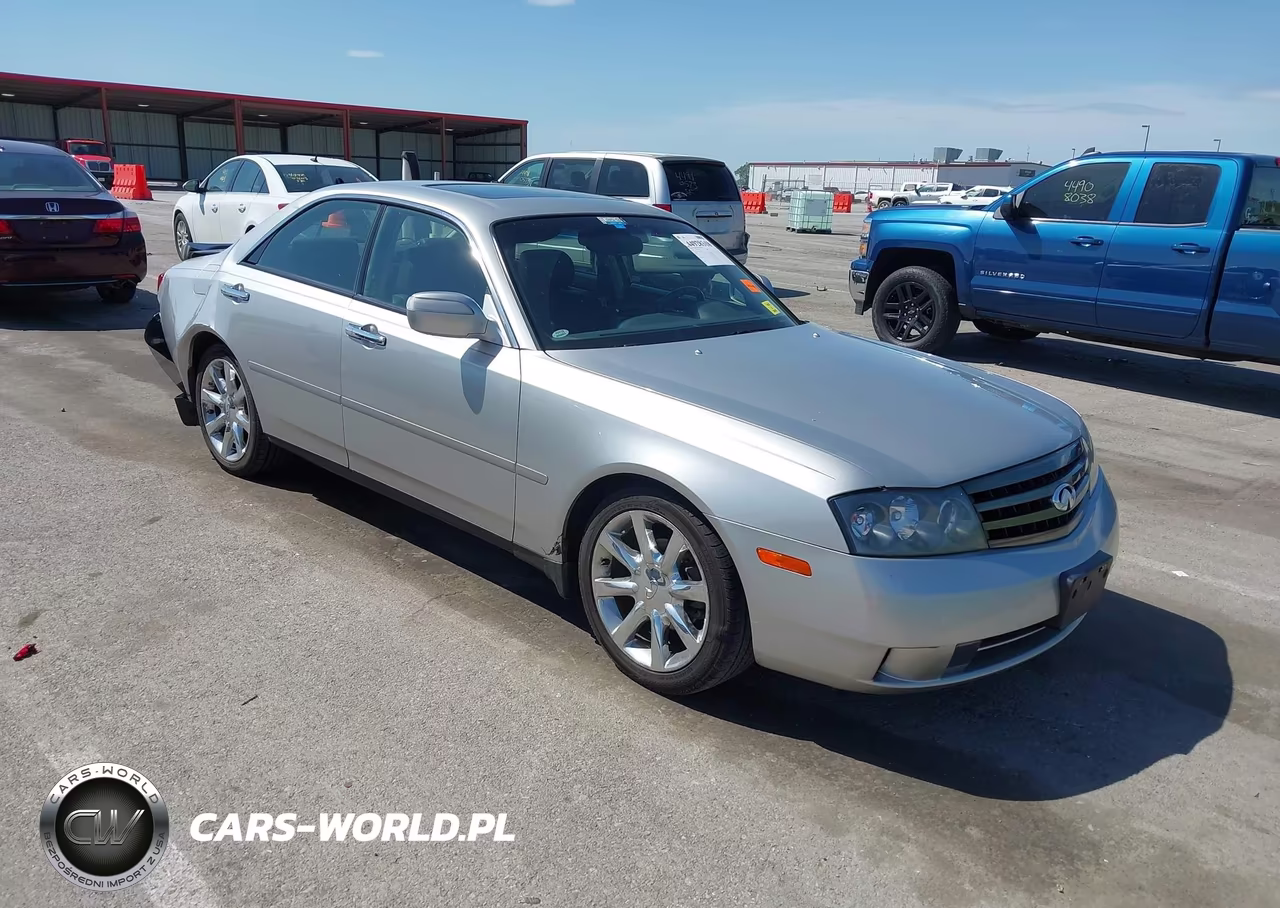 2004 Infiniti M45 Sport