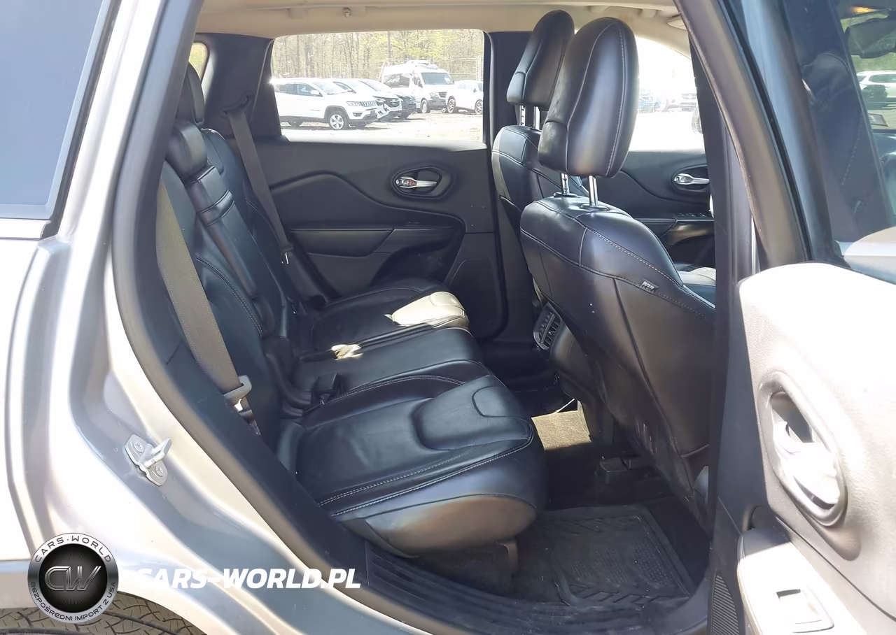 2015 Jeep Cherokee Limited VIN:1C4PJMDS5FW647434 - 8