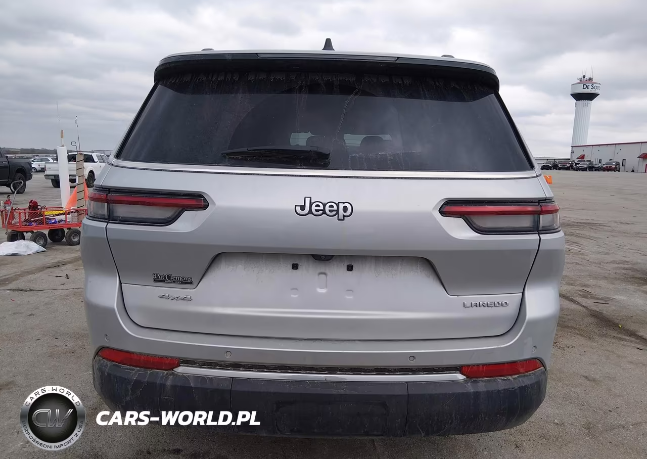 2023 Jeep Grand Cherokee L Laredo 4X4 VIN:1C4RJKAGXP8807858 - 17